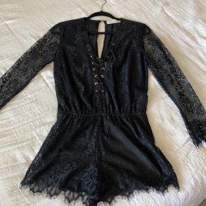 Black lace romper - M/L